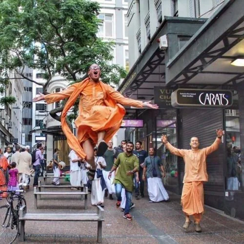 Bhajan Clubbing: Gen Z’s New Way of Worship in 2025